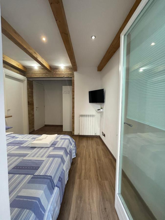 L'antica Falconeria Guest house Iesi