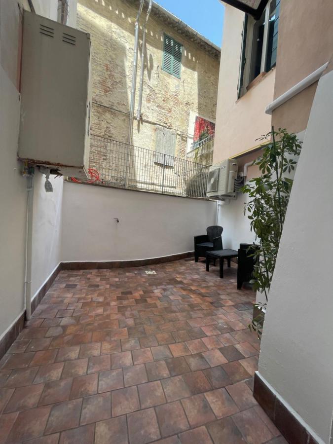 L'antica Falconeria Guest house Iesi